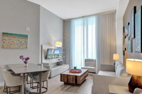 Luxury Condo Hotel High Ceiling Ocean Front